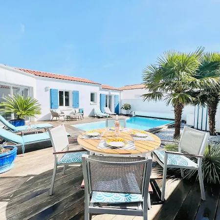 Magnifique Maison De Standing Avec Piscine Privee Et Chauffee Ferienhaus *
